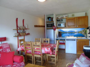 Appartement cosy 2 pièces + cabine, 6 pers., proche télésièges, commerces, avec balcon et équipement complet - FR-1-561-28